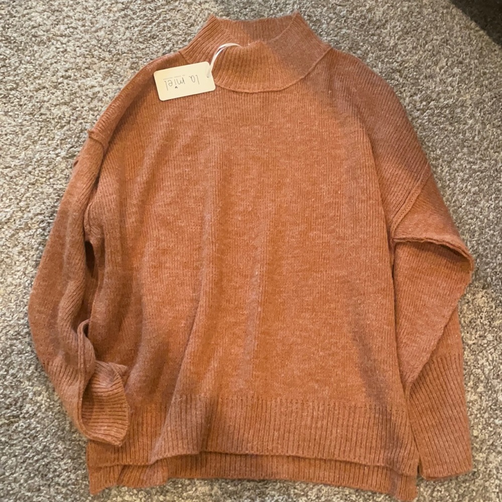 High Rise Sweater - Picture 2 of 5